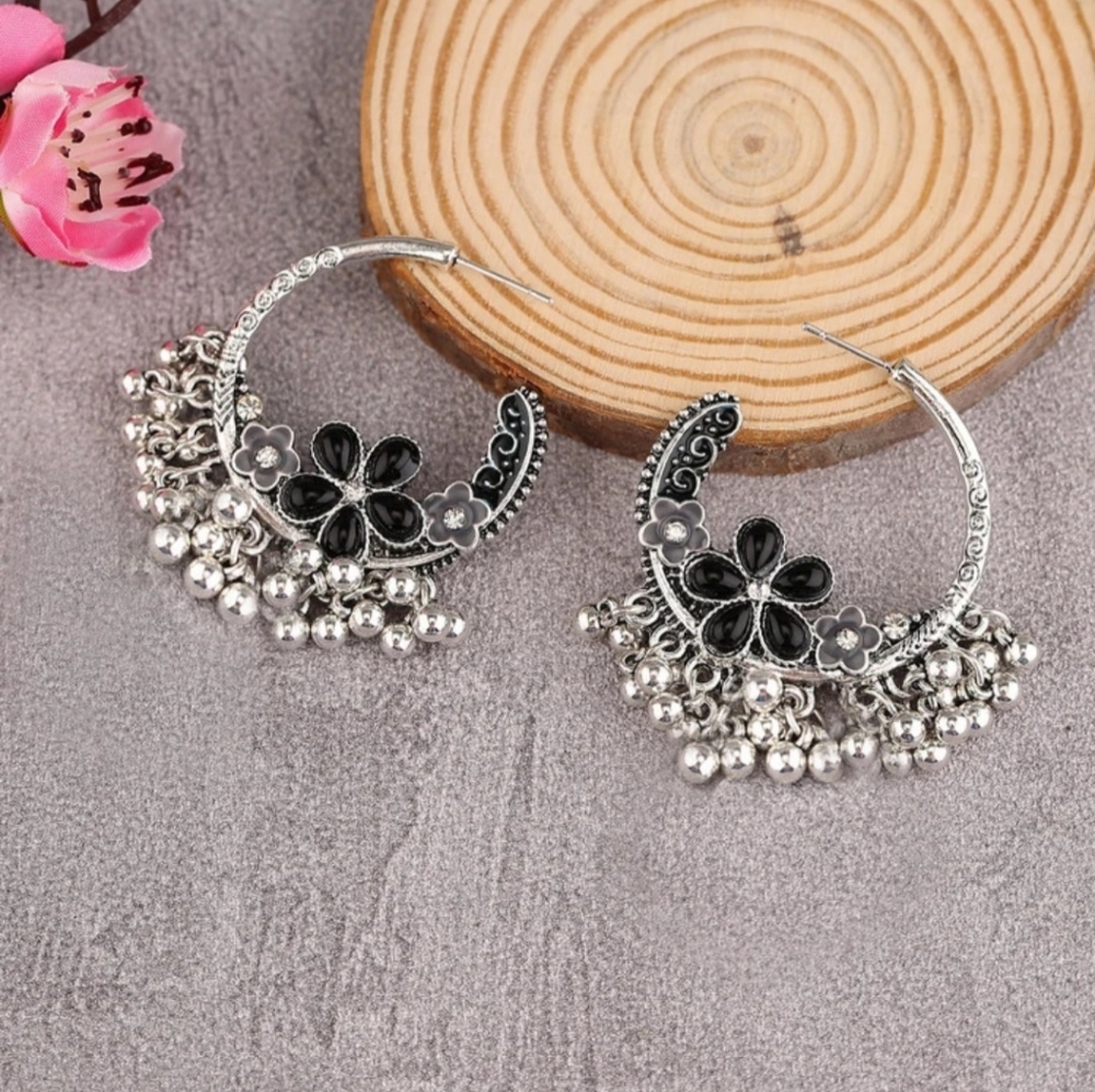 EMERY ROSE Flower & Bell Decor Cuff Hoop Earrings